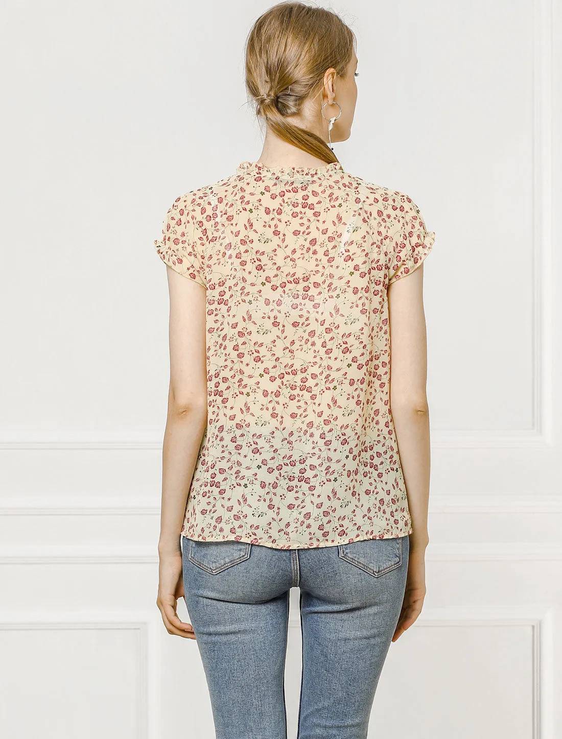 Ditsy Floral Print Chiffon Short Sleeve Ruffle Blouse