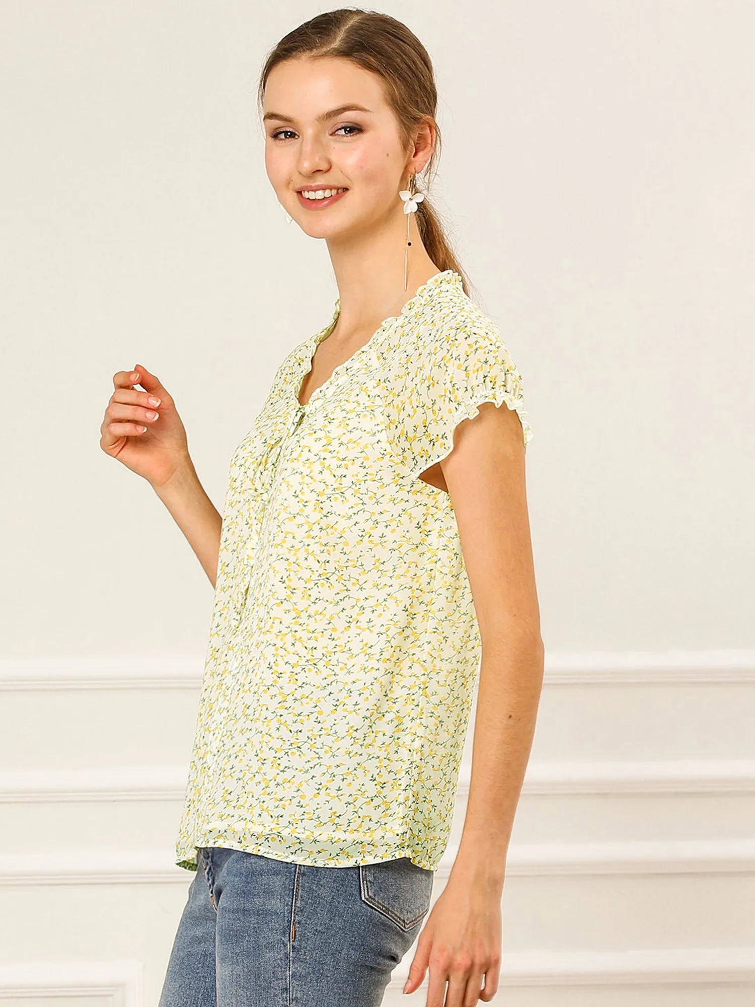 Ditsy Floral Print Chiffon Short Sleeve Ruffle Blouse