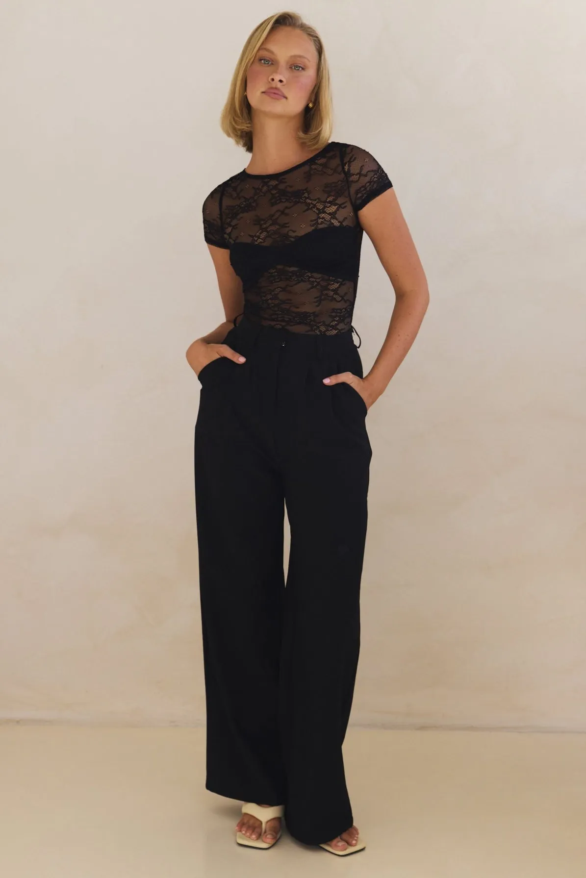 Kiera Short Sleeve Top (Black)