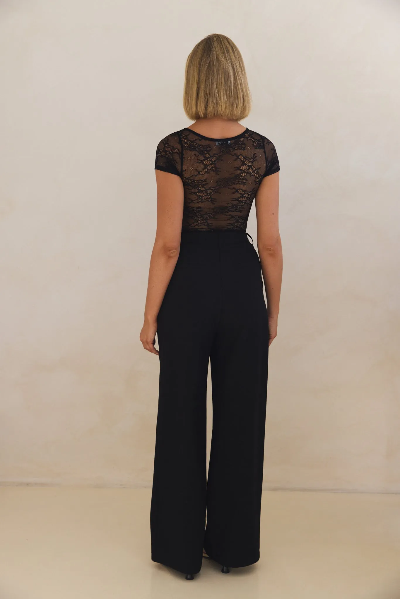 Kiera Short Sleeve Top (Black)
