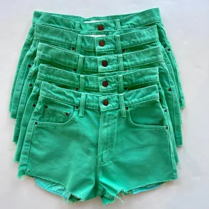 Mo1359 Fun Dip Short - Summer Green