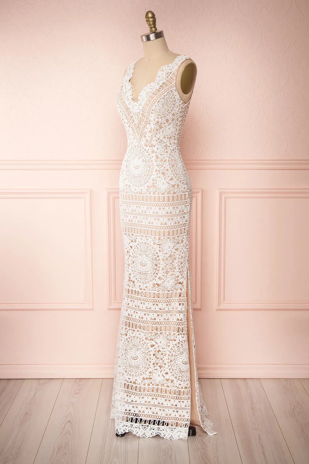 Nyura Ivory | Lace Bridal Dress