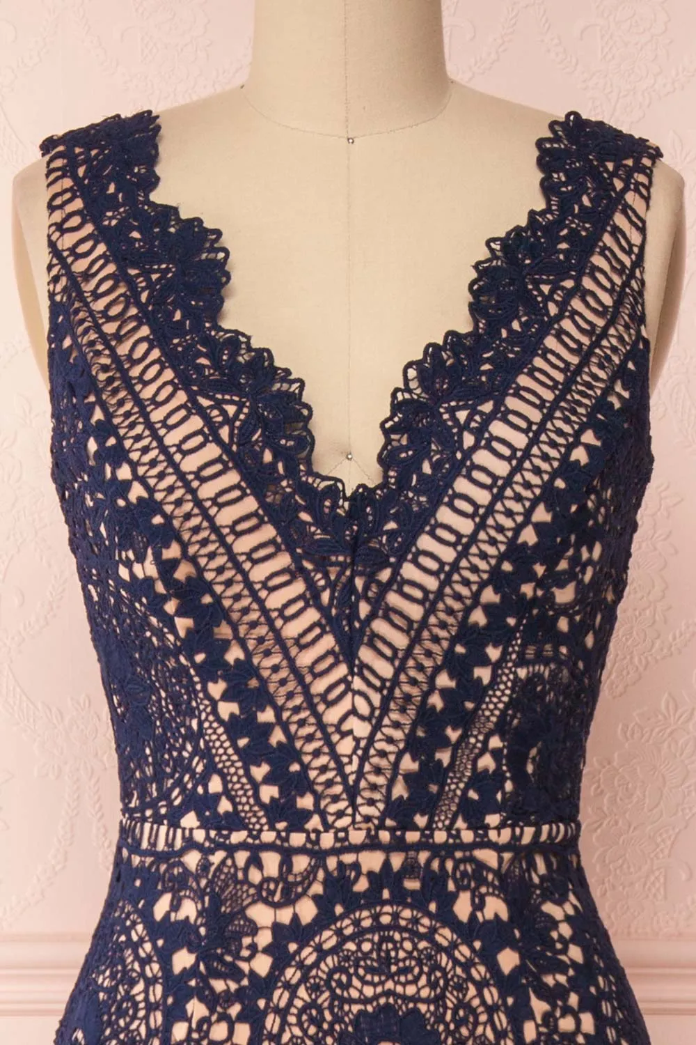 Nyura Navy | Lace Mermaid Dress