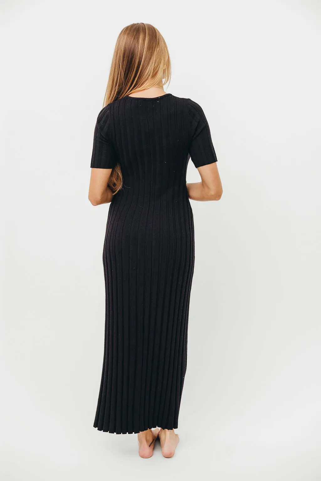 Oakley Ribbed Maxi Dress in Black - Bump Friendly