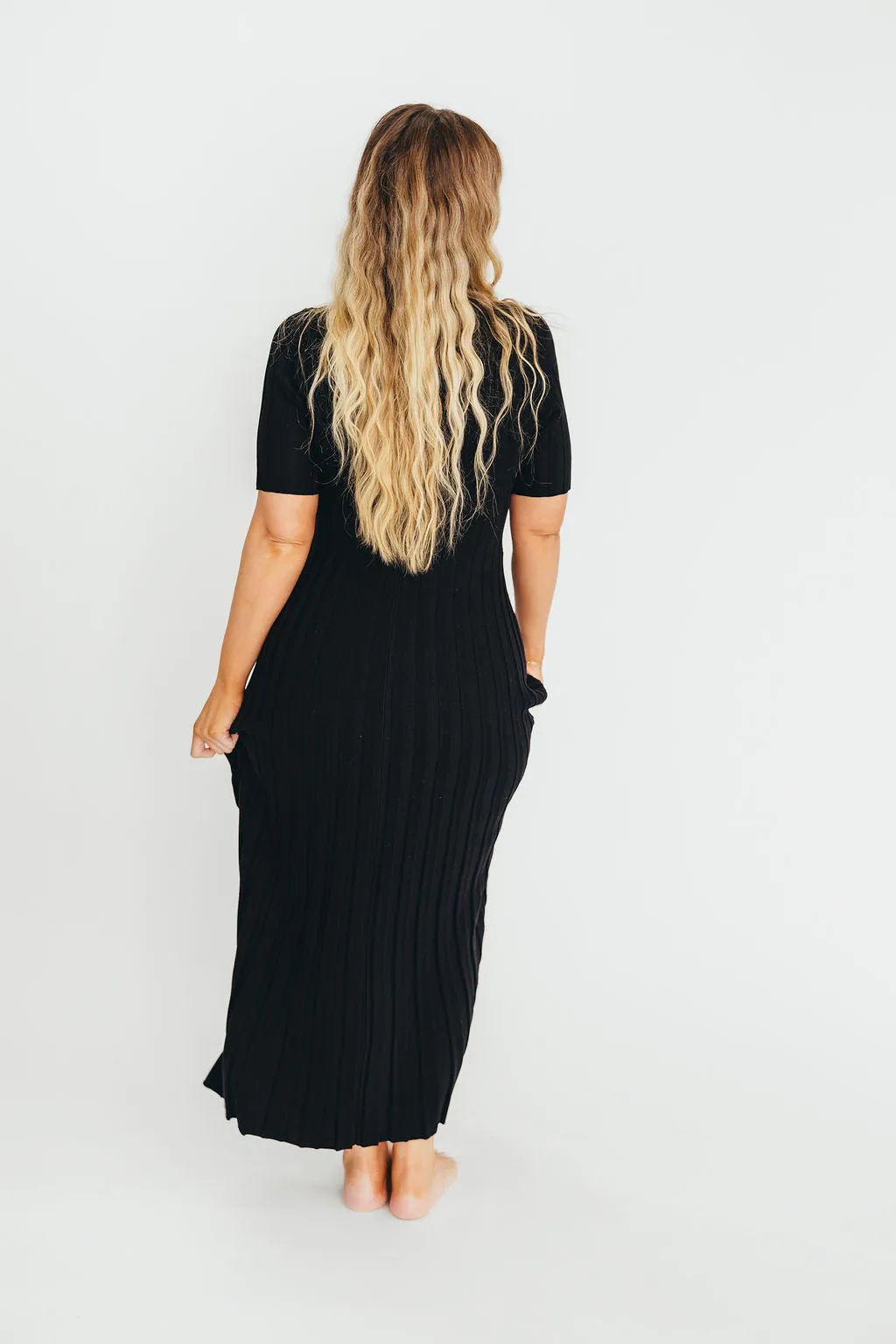 Oakley Ribbed Maxi Dress in Black - Bump Friendly