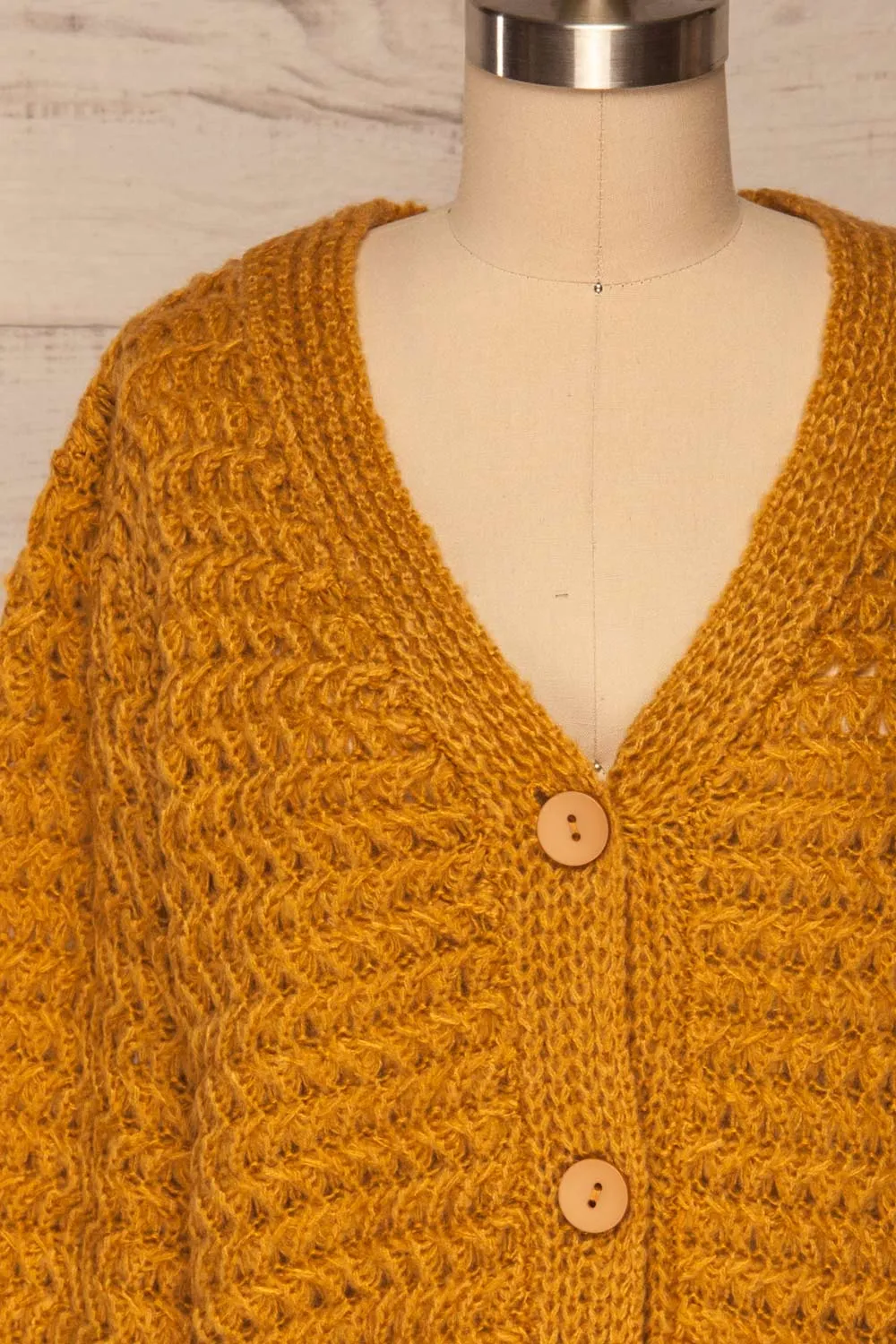 Ozimek | Button-Up Knitted Cardigan