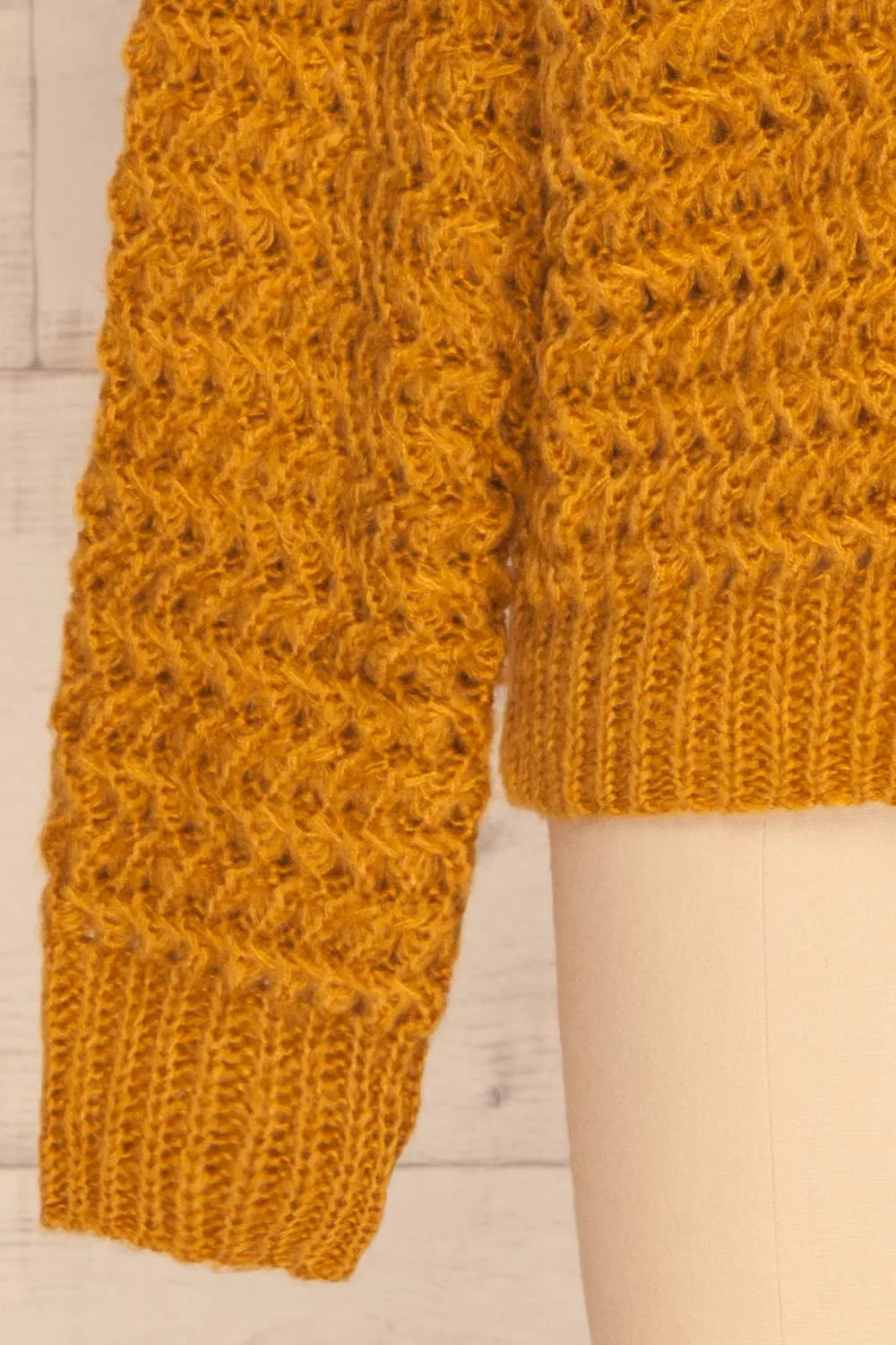 Ozimek | Button-Up Knitted Cardigan