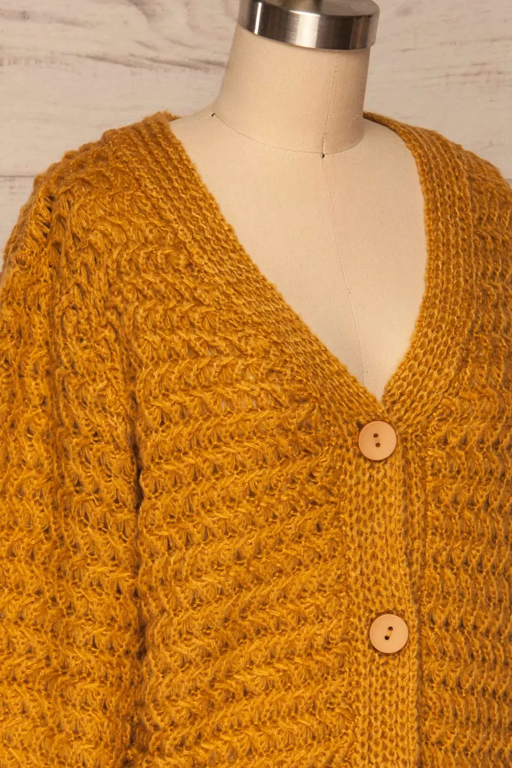 Ozimek | Button-Up Knitted Cardigan