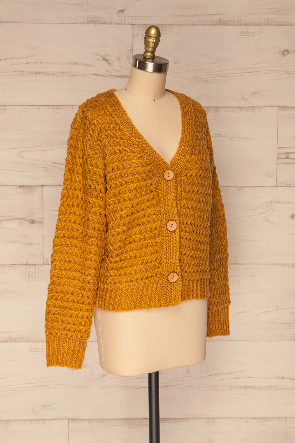 Ozimek | Button-Up Knitted Cardigan