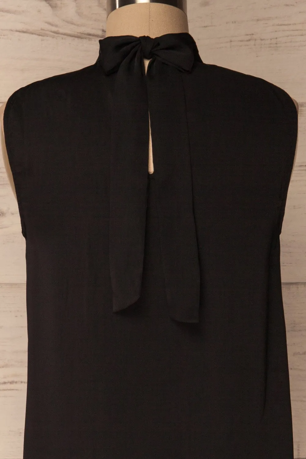 Pajara Black | Silky Sleeveless Top