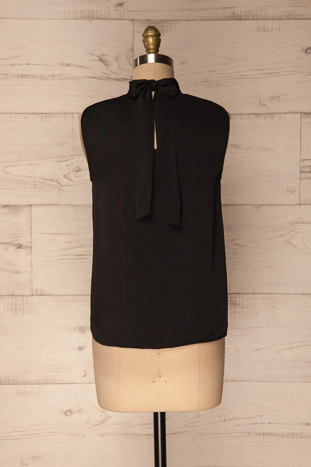 Pajara Black | Silky Sleeveless Top