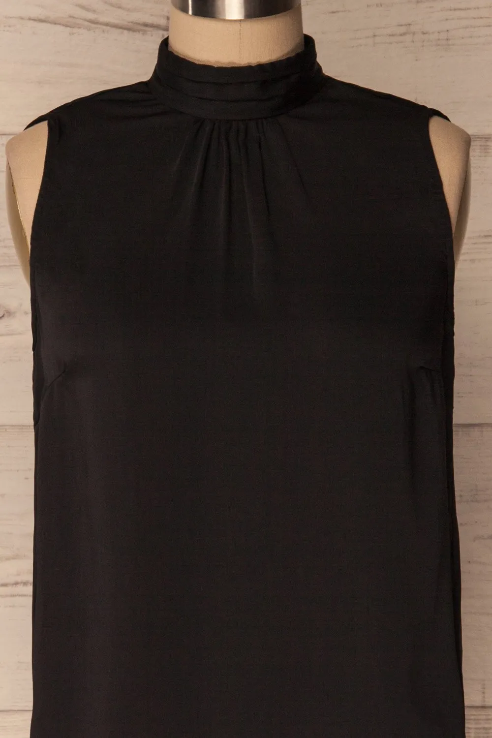 Pajara Black | Silky Sleeveless Top