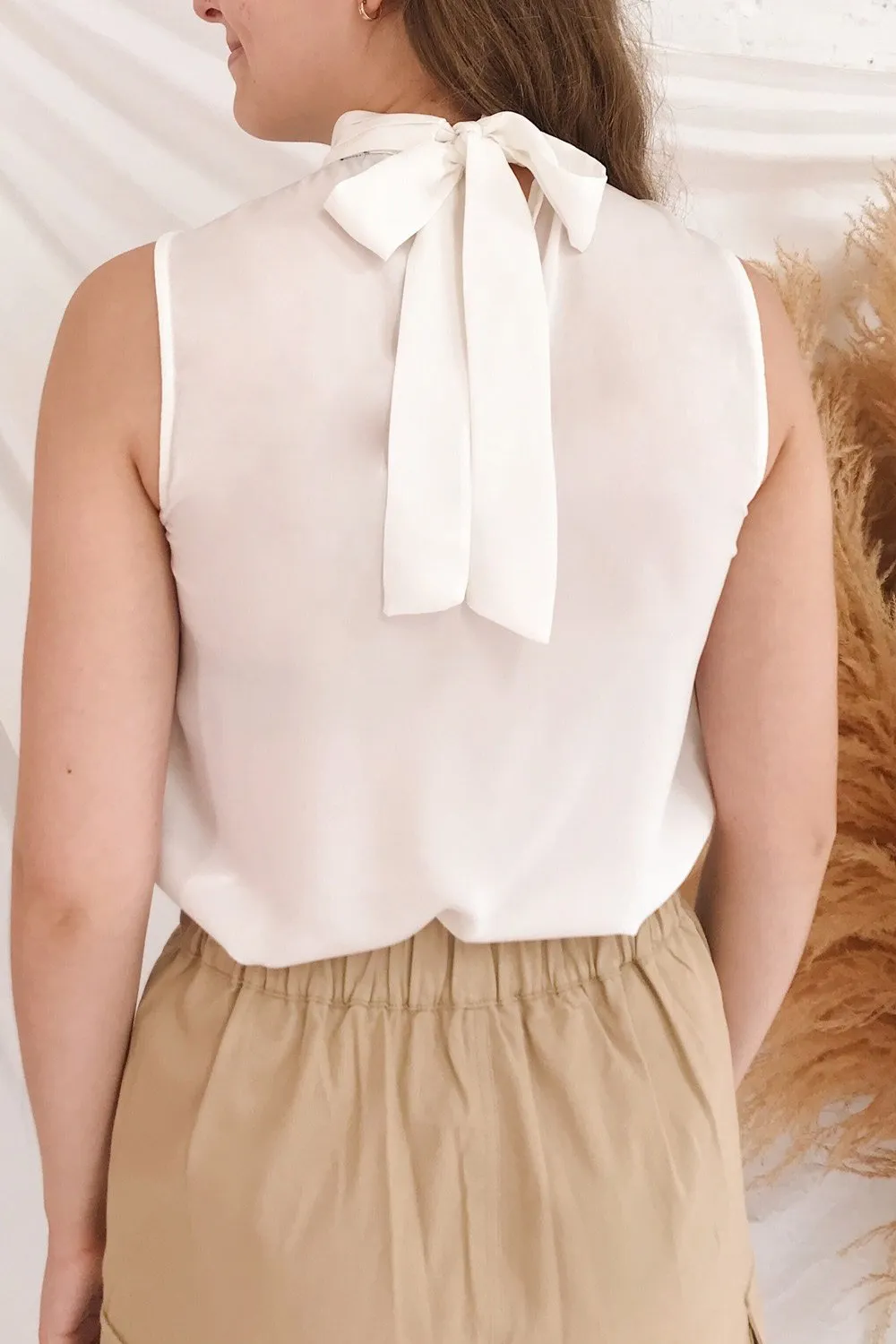 Pajara White | Silky Sleeveless Top