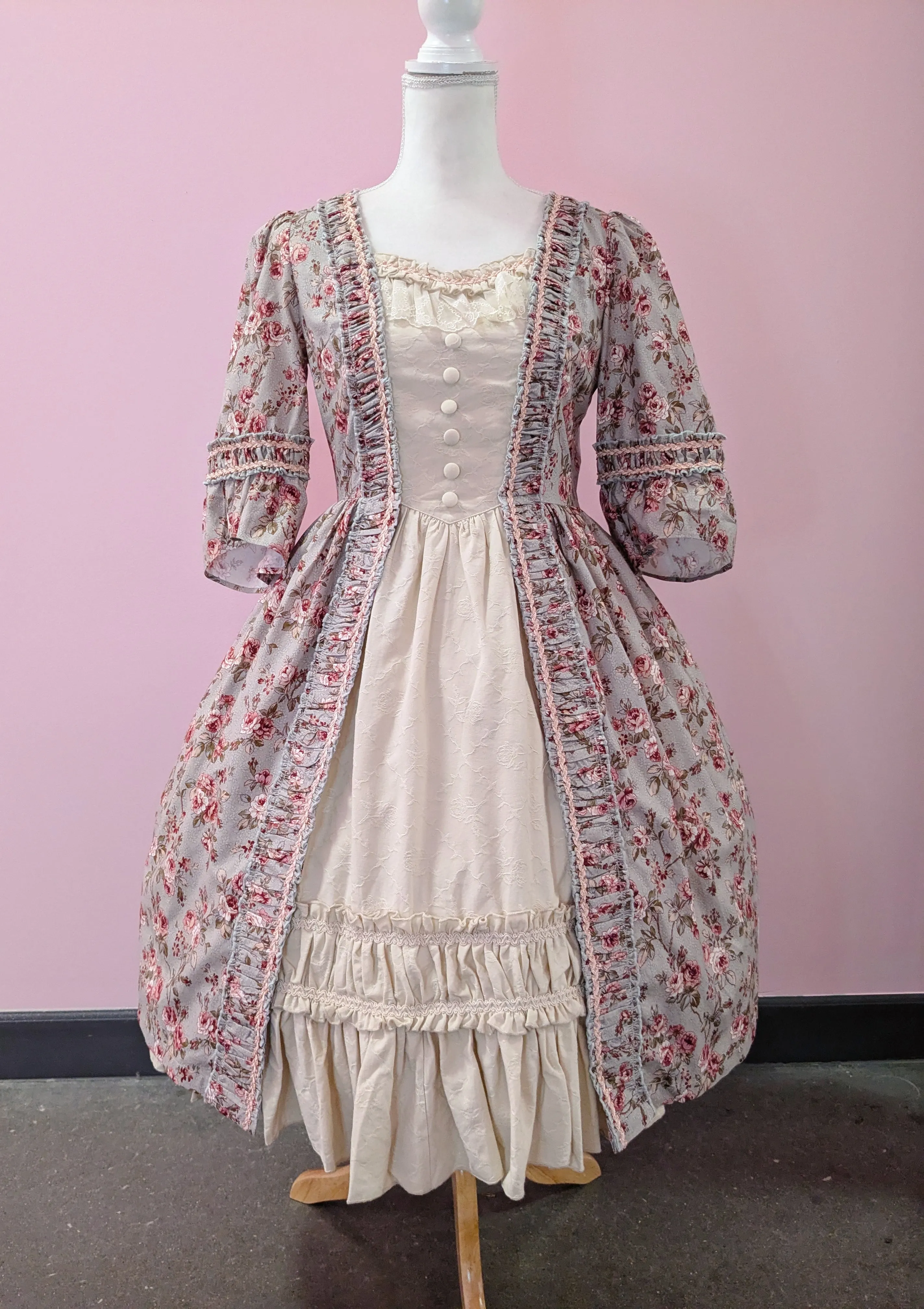 Rippling Blossom Rococo Robe Onepiece in Mint