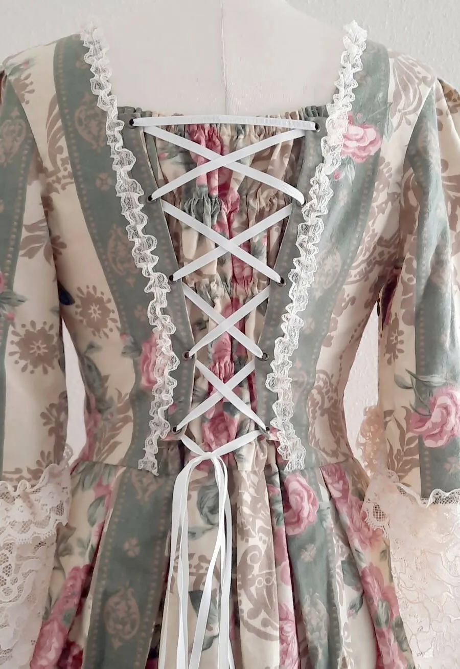 Rococo Roses Onepiece Set