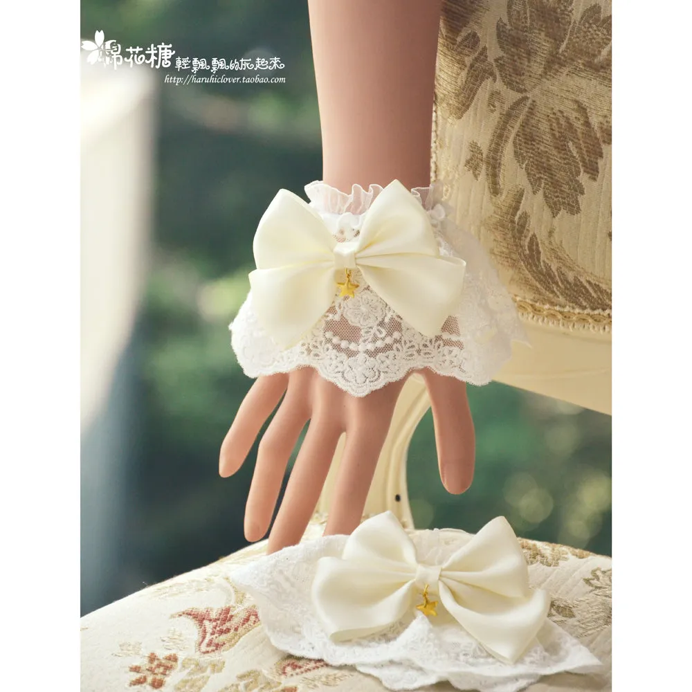 Star Drop White Lace Wristcuffs