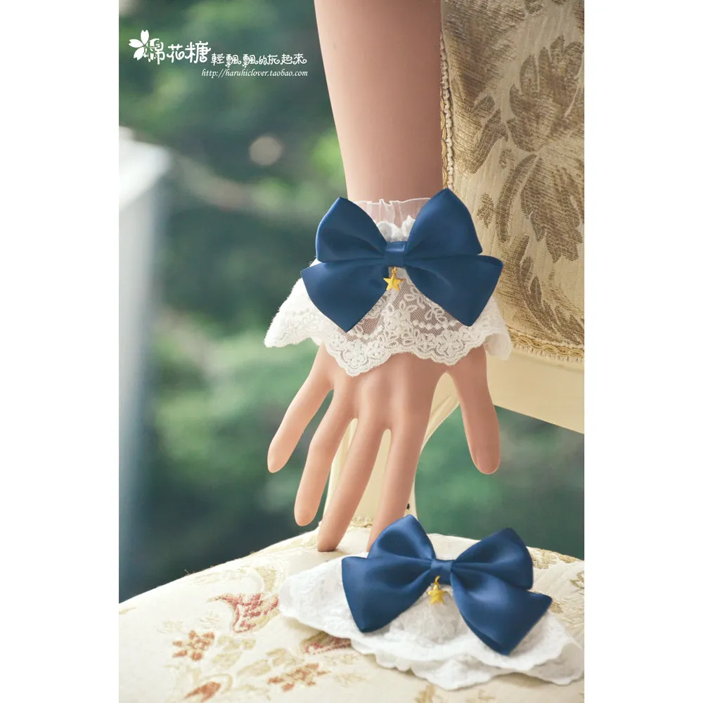 Star Drop White Lace Wristcuffs