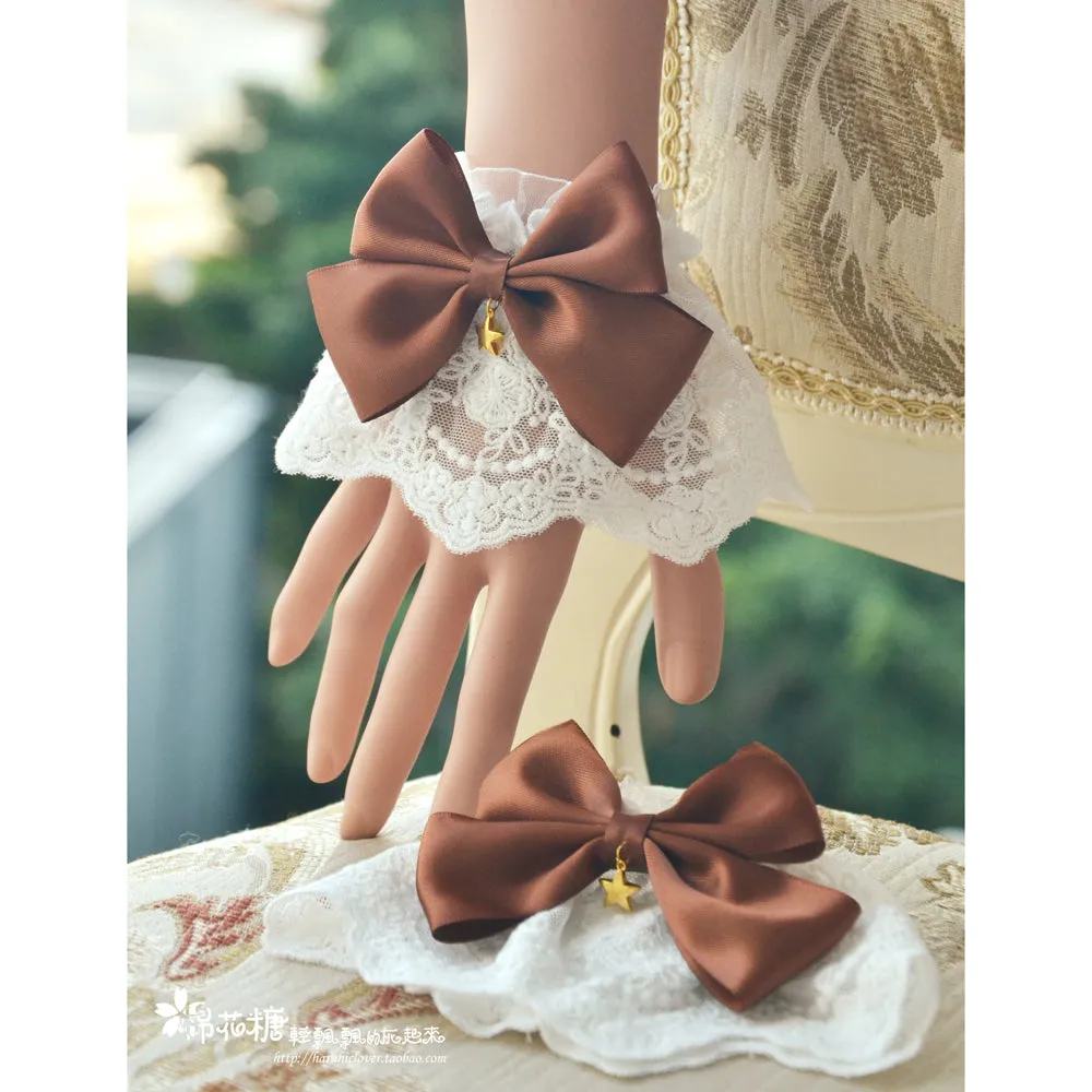 Star Drop White Lace Wristcuffs