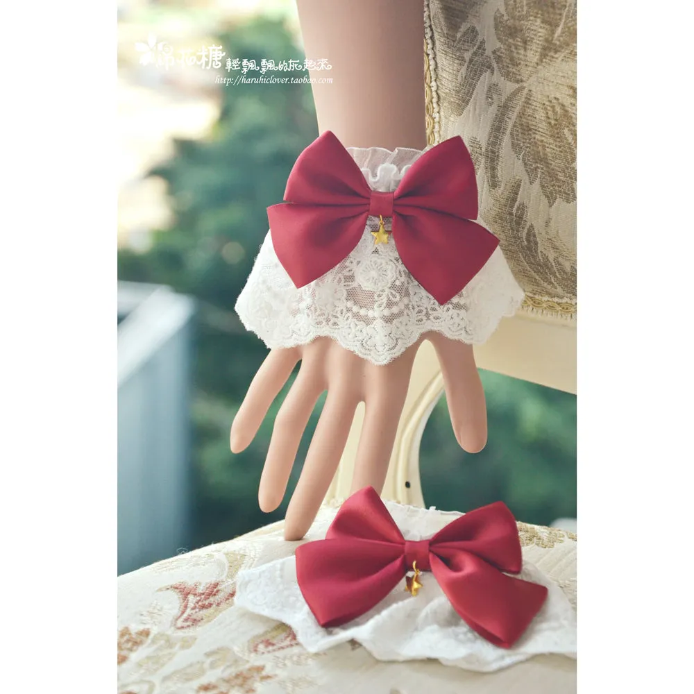 Star Drop White Lace Wristcuffs