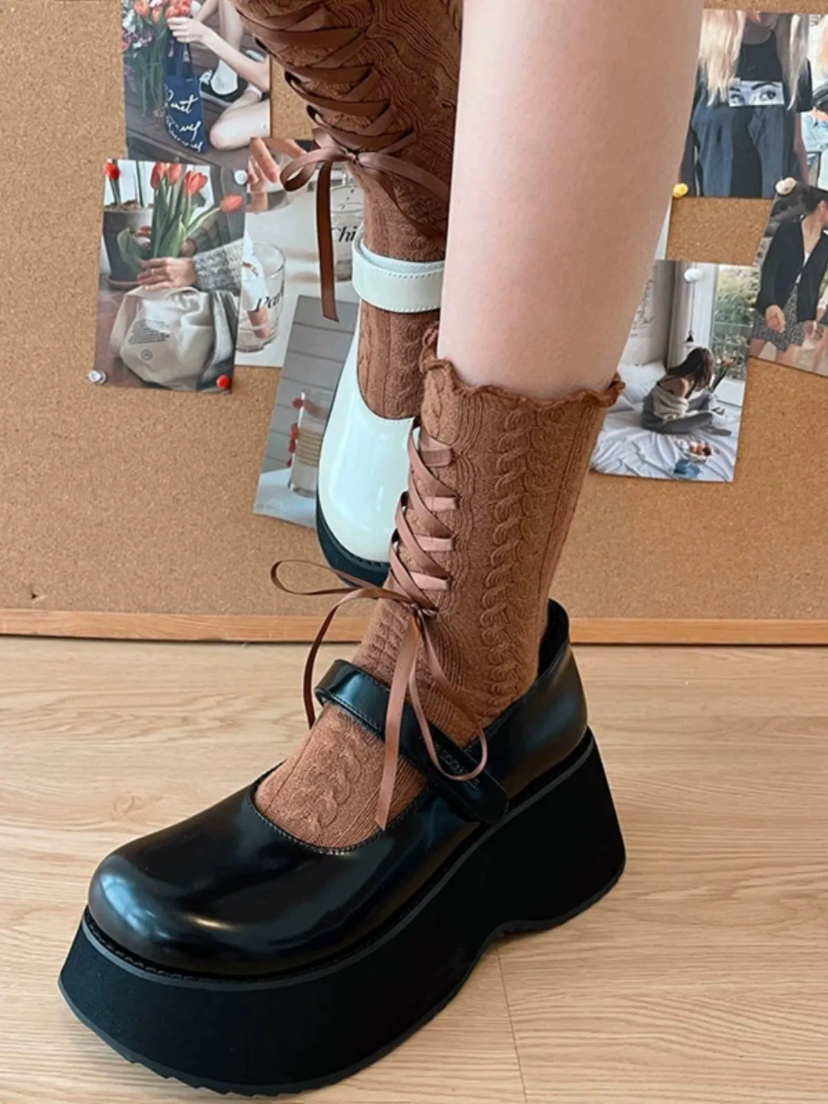 Twist Pattern Lace Up Crew Socks