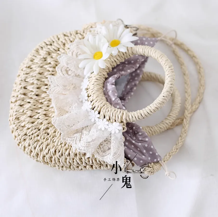 Woven Daisy Handbag